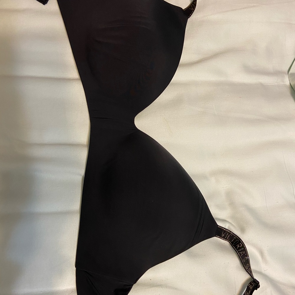 Victoria’s Secret black T-shirt bra
